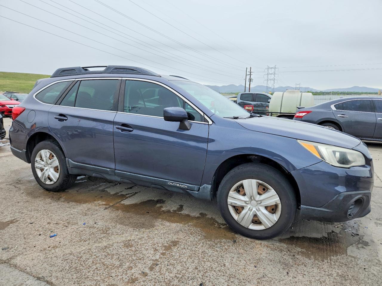 2015 Subaru Outback 2.5I - Image 4