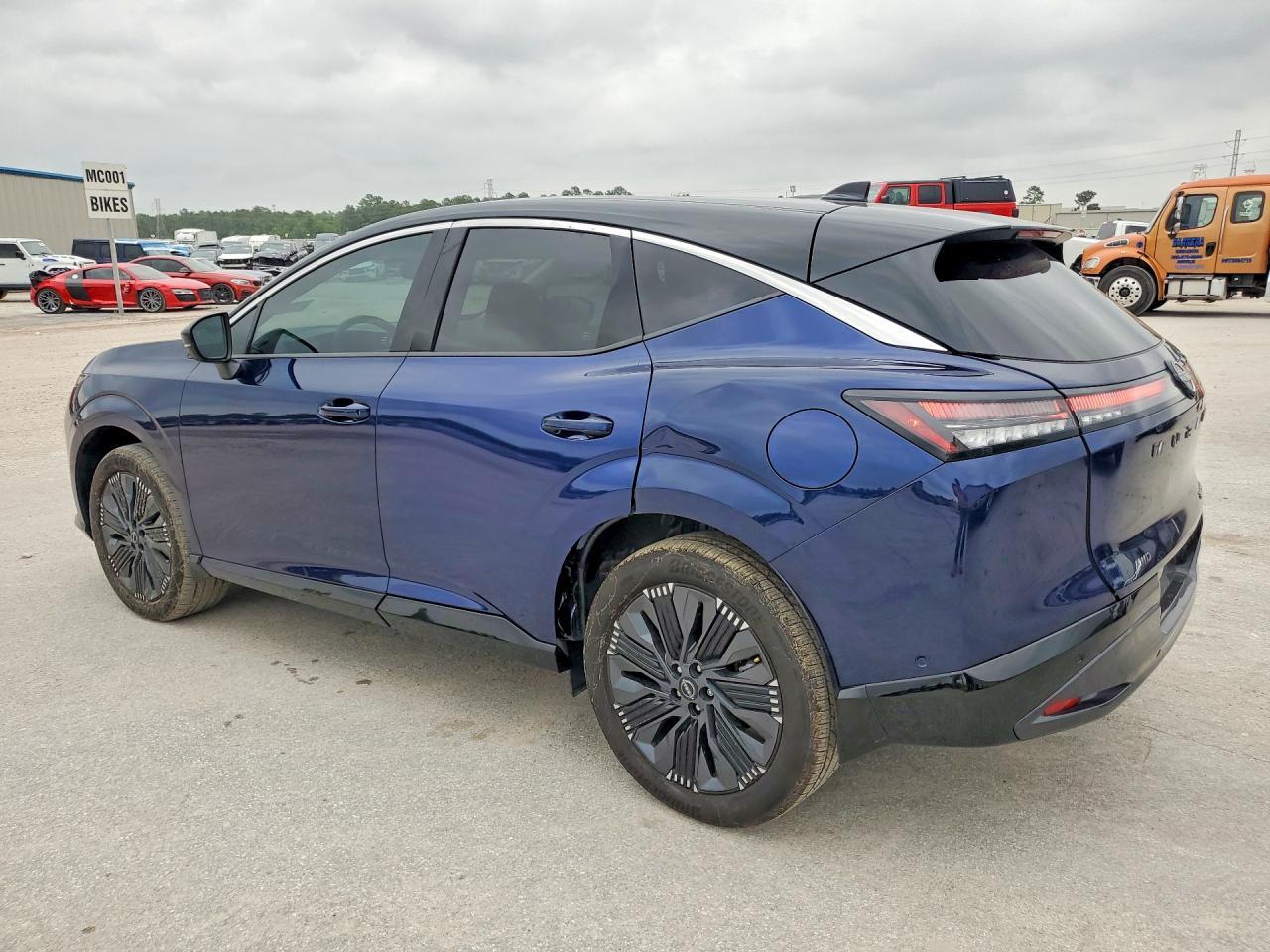 2025 Nissan Murano Platinum - Фото 2