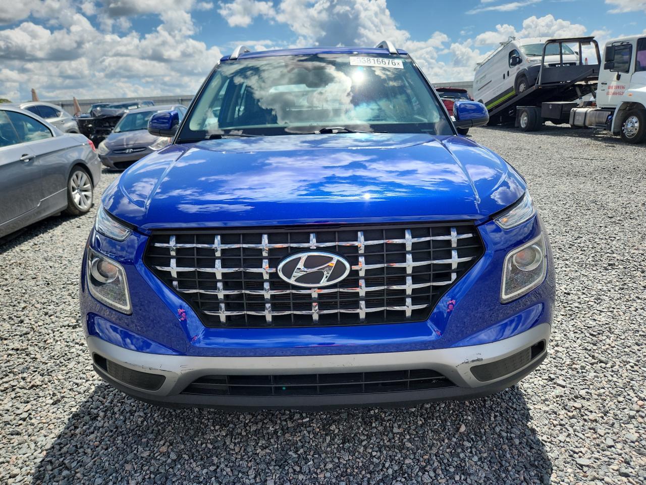 2024 Hyundai Venue Sel - Image 5