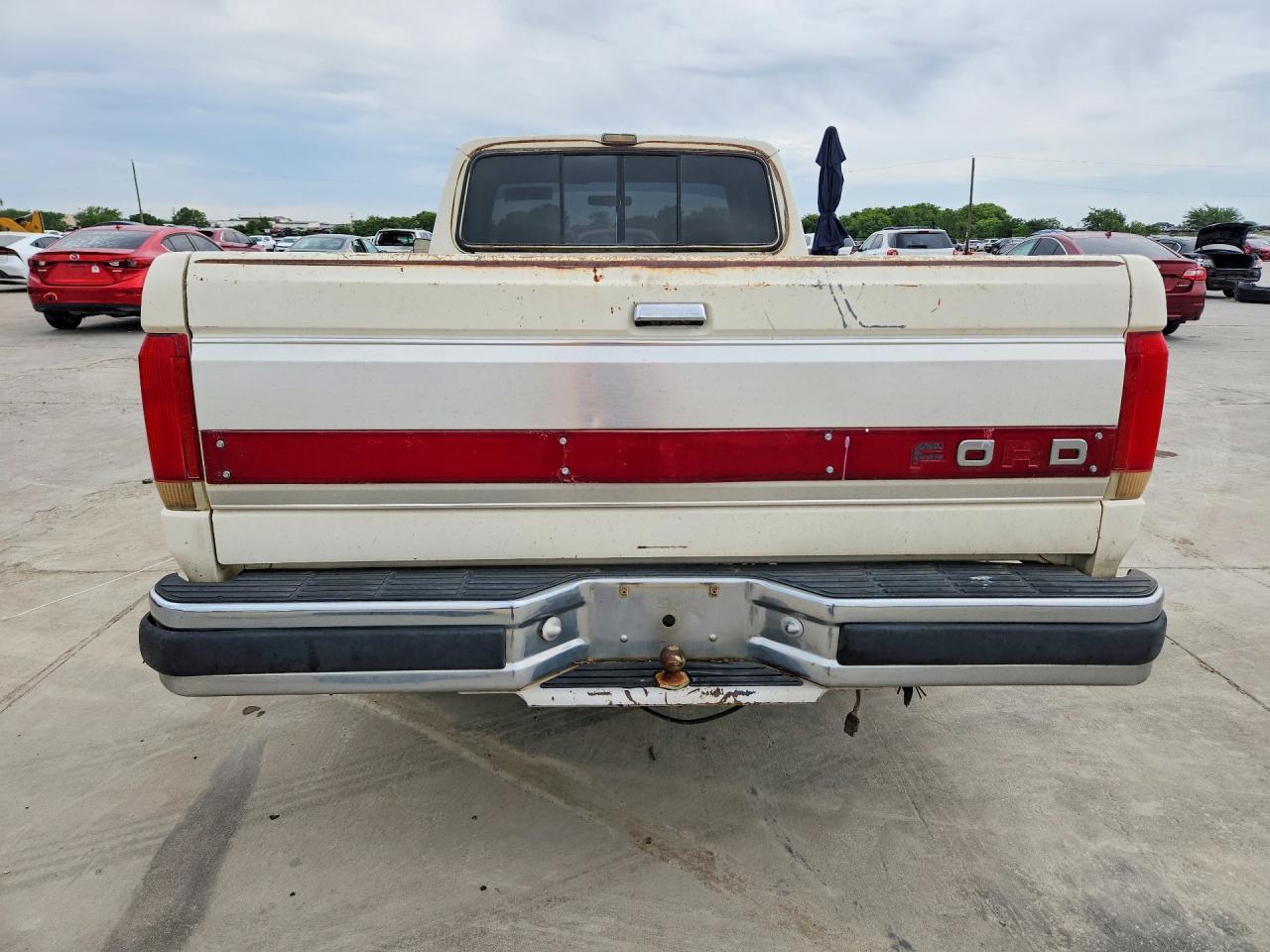 1990 Ford F150 - Image 6