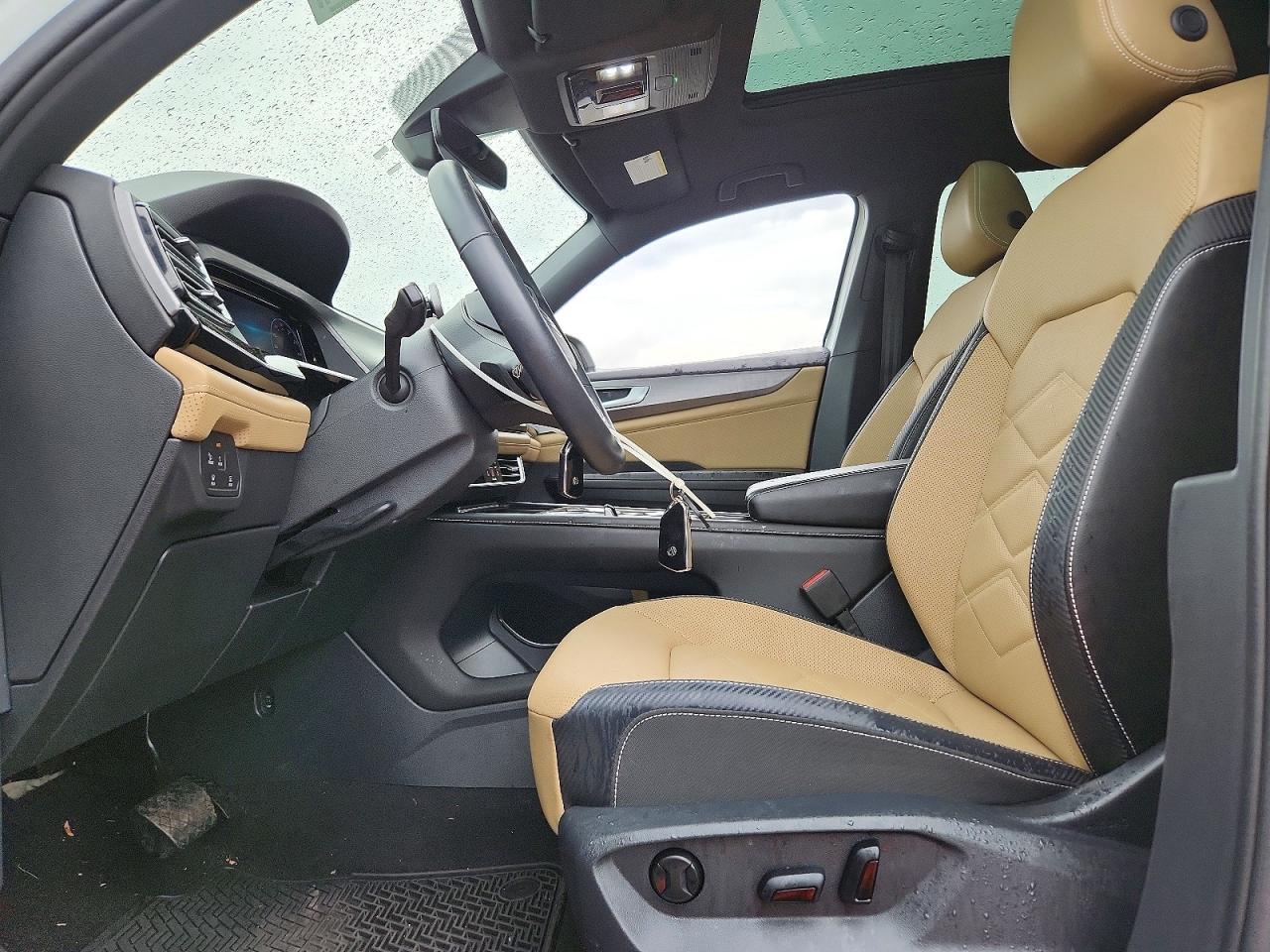 2024 Volkswagen Atlas Cross Sport Se - Image 7