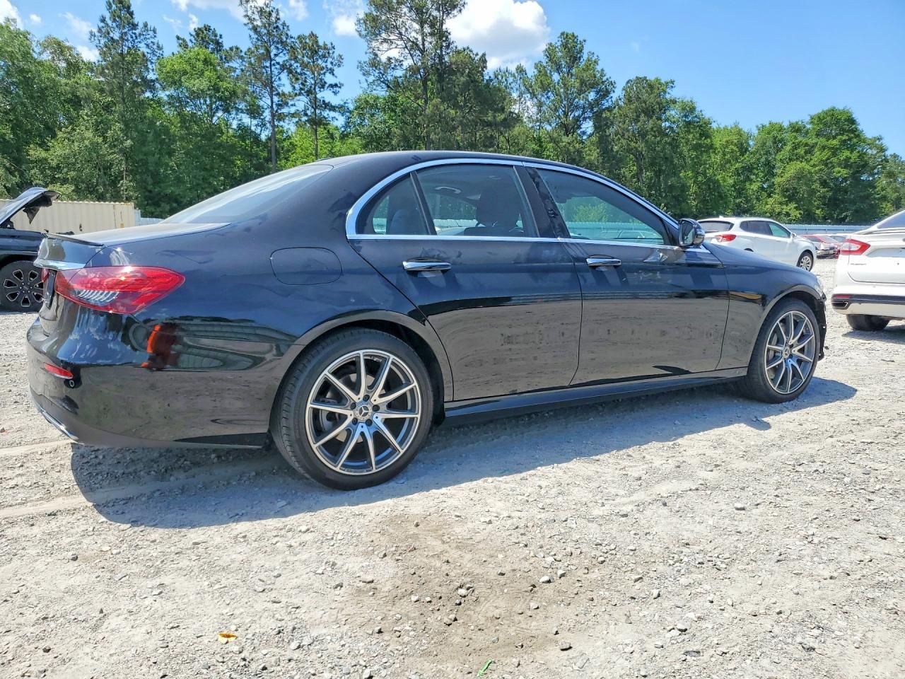 2022 Mercedes-Benz E 350 - Фото 3