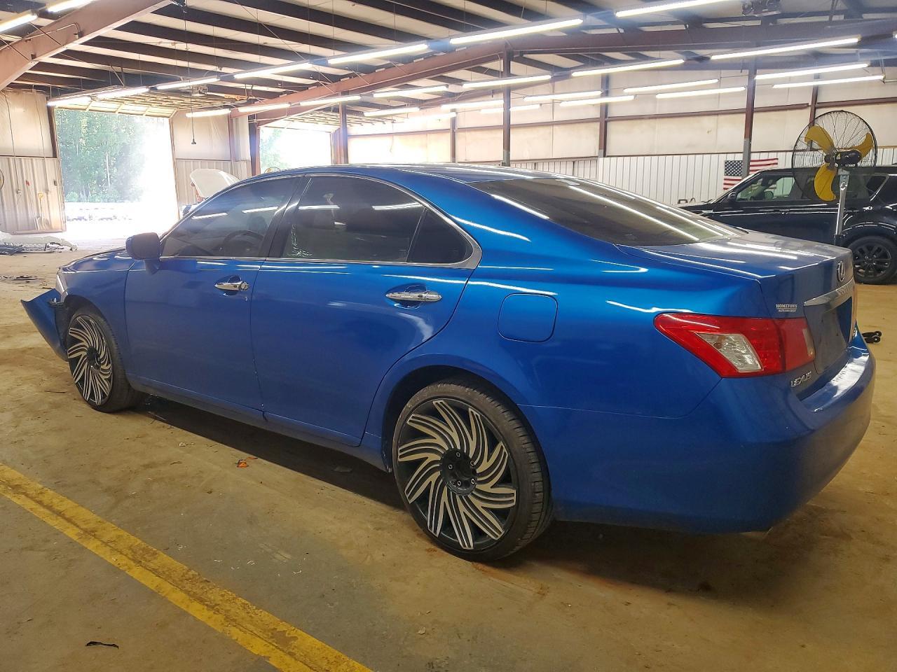 2009 Lexus Es 350 - Image 2