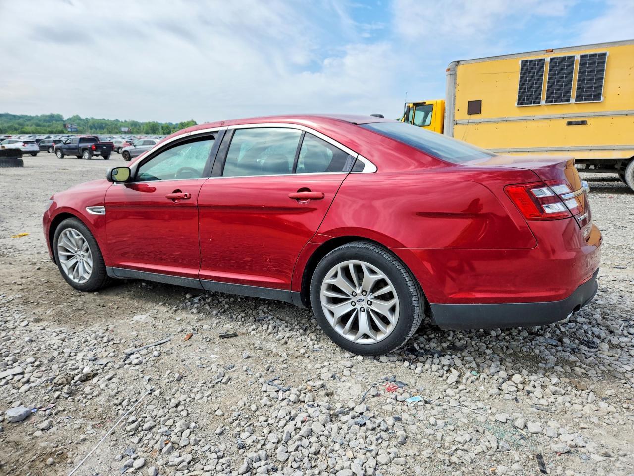 2016 Ford Taurus Limited - Image 2
