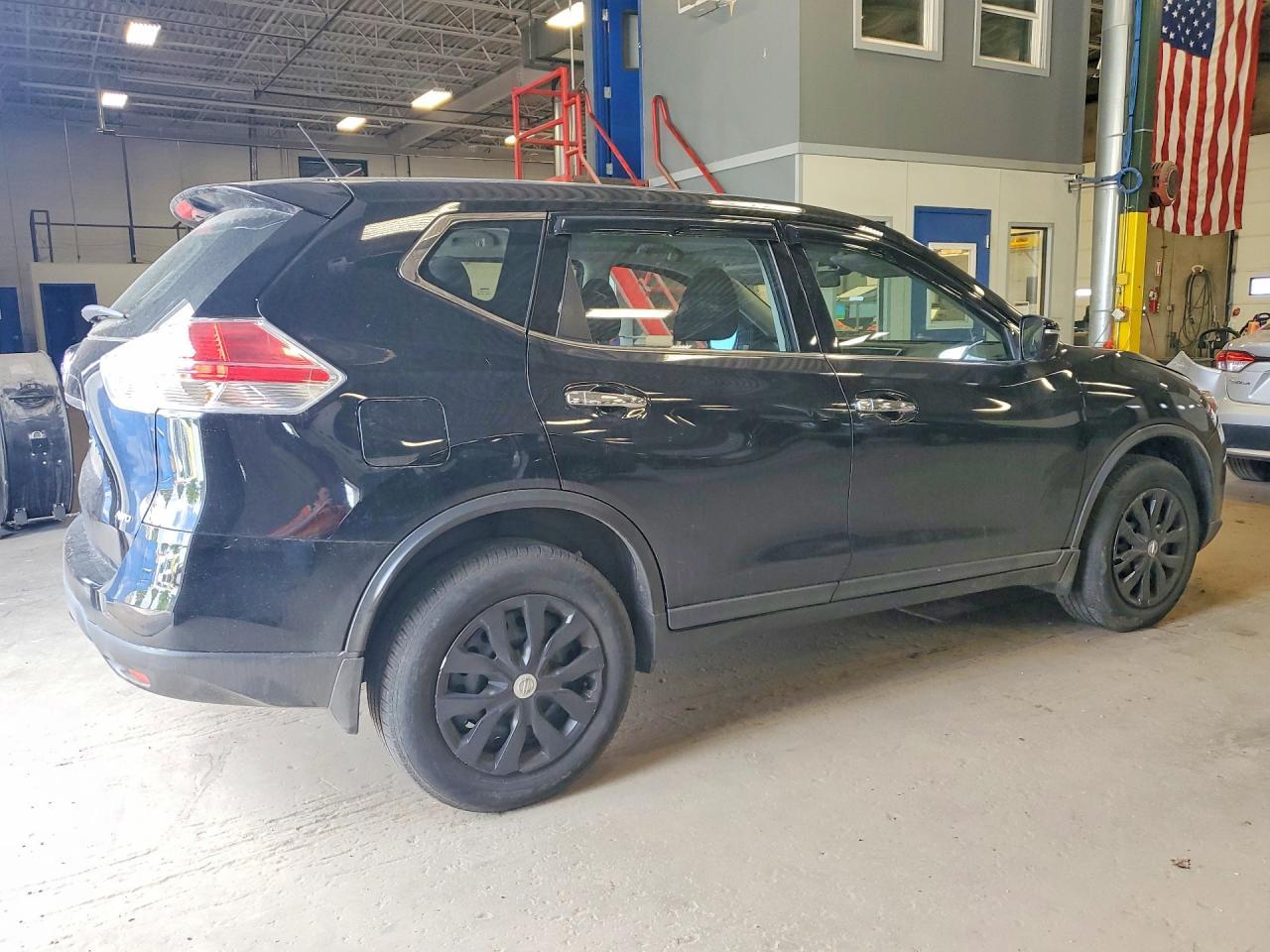 2015 Nissan Rogue S - Image 3