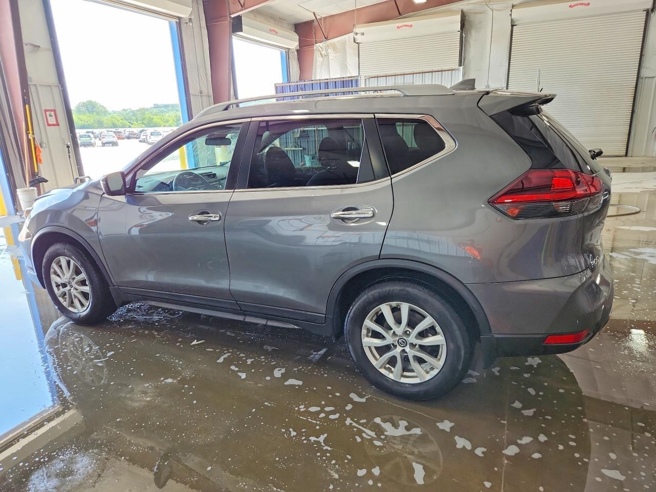 2019 Nissan Rogue S - Фото 2