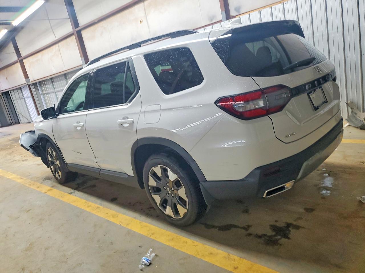 2026 Honda Pilot Elite - Image 2