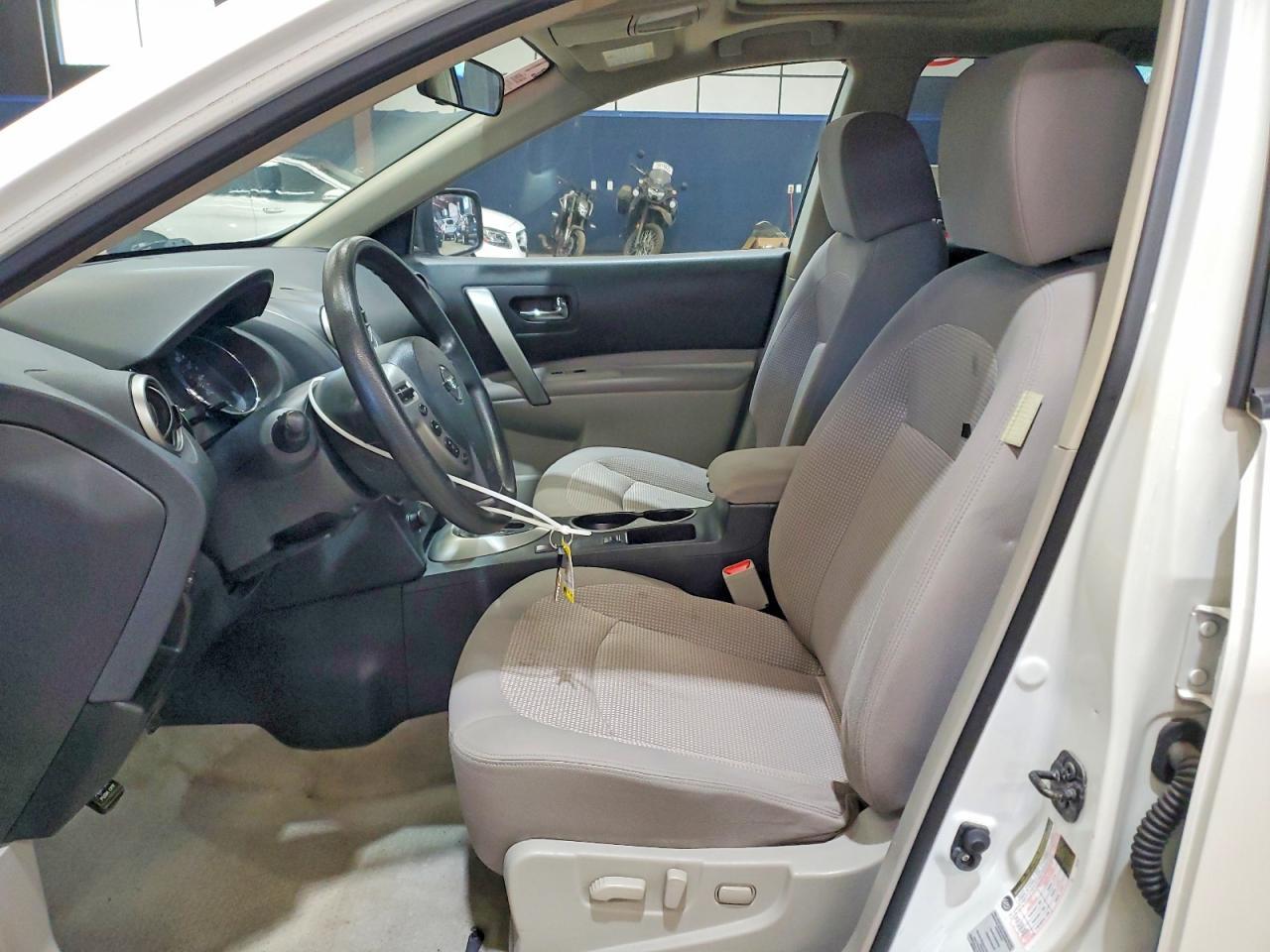 2013 Nissan Rogue S - Image 7