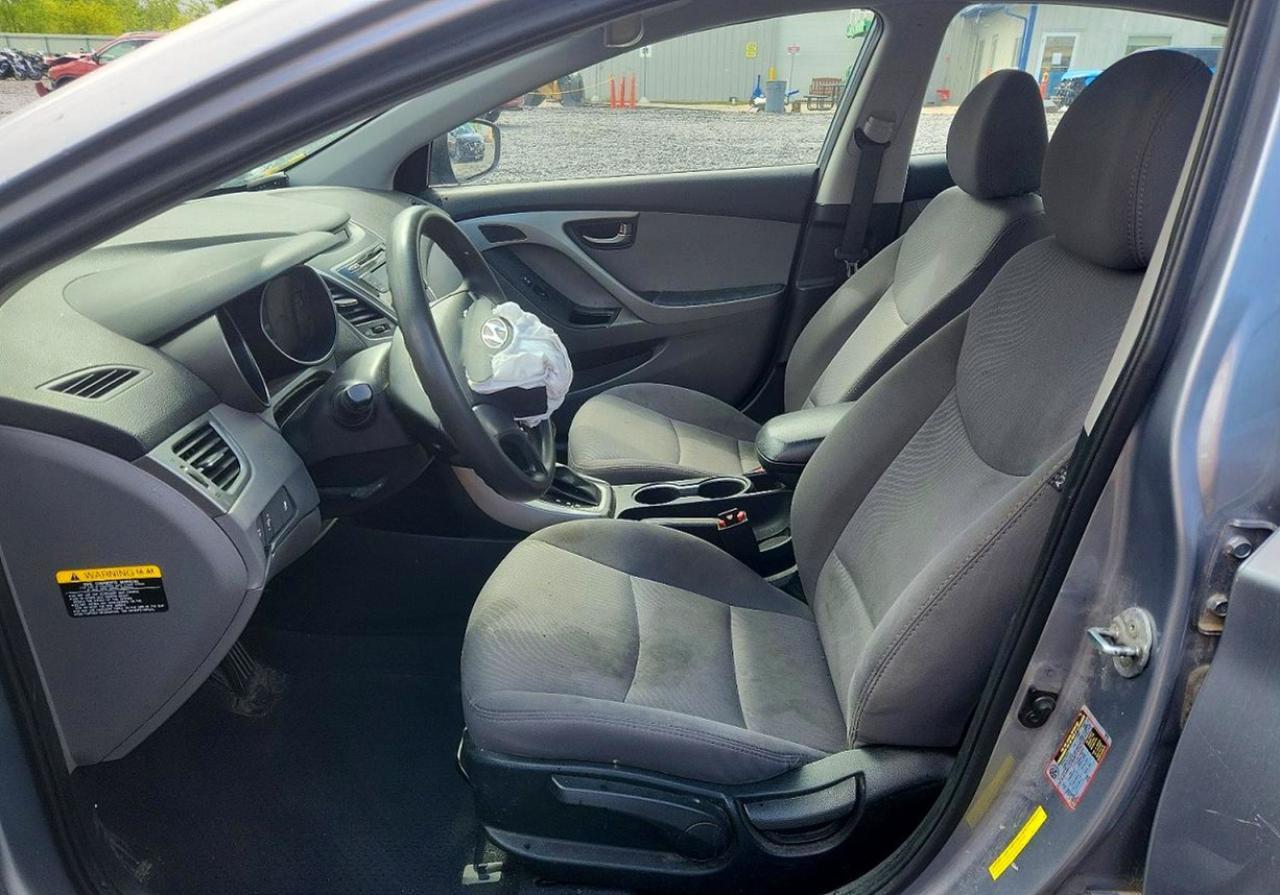 2016 Hyundai Elantra Se - Фото 7