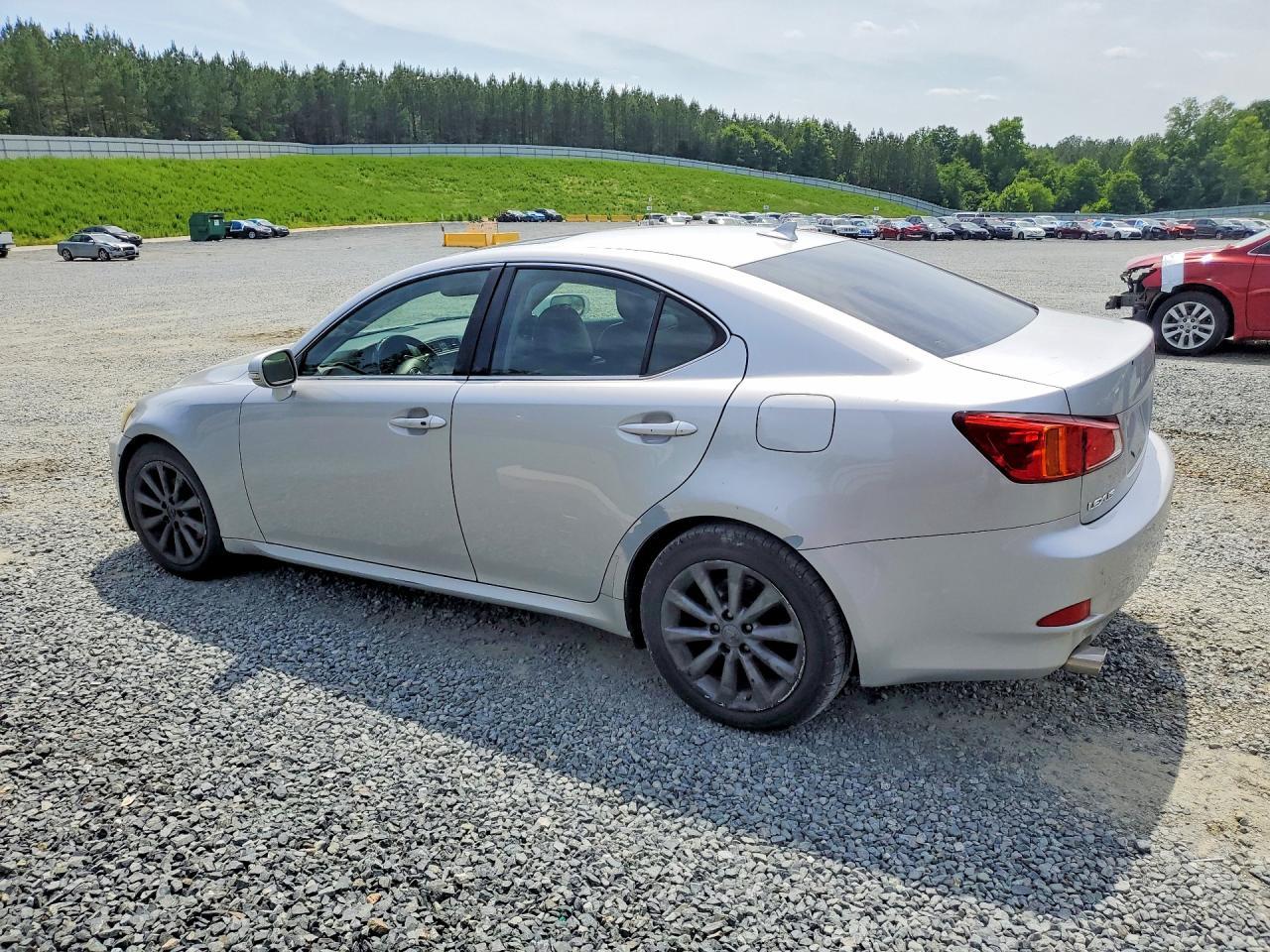 2010 Lexus Is 250 - Image 2