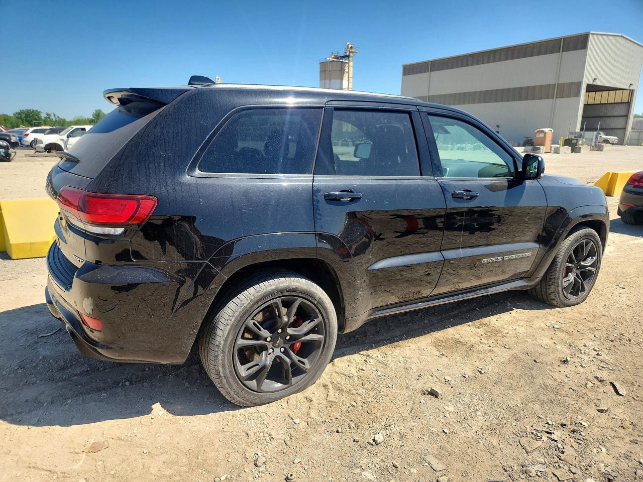 2017 Jeep Grand Cherokee Srt-8 - Image 3