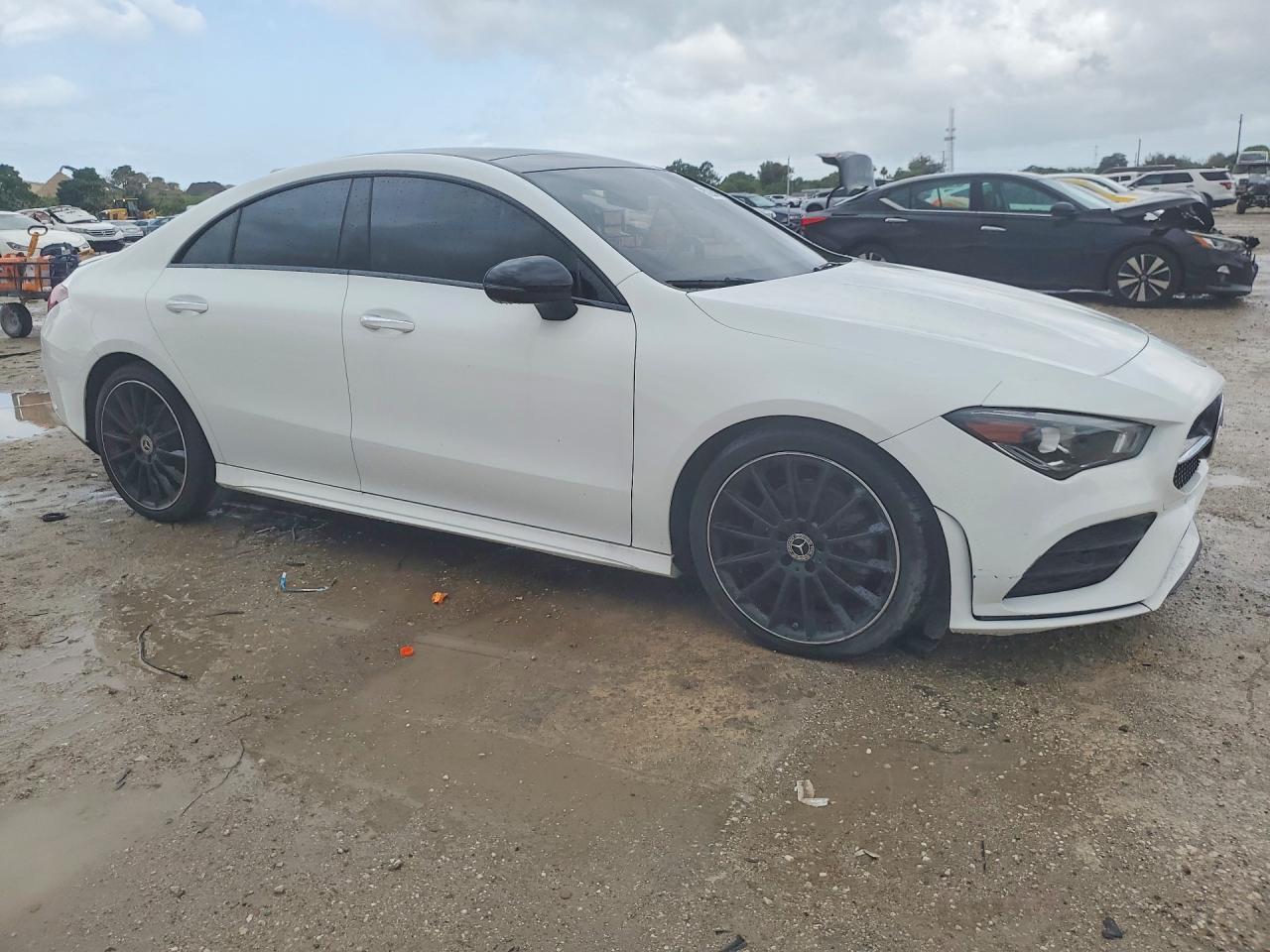 2021 Mercedes-Benz Cla 250 - Фото 4