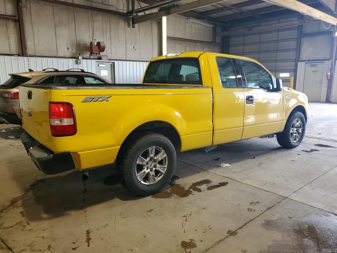 2004 Ford F150 - Фото 3