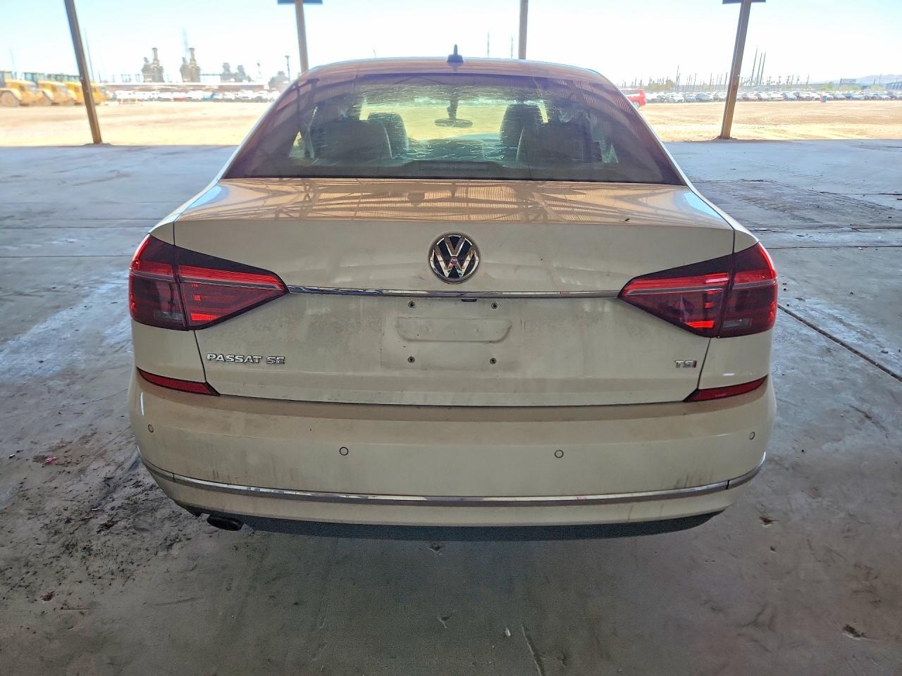 2017 Volkswagen Passat Se - Image 6