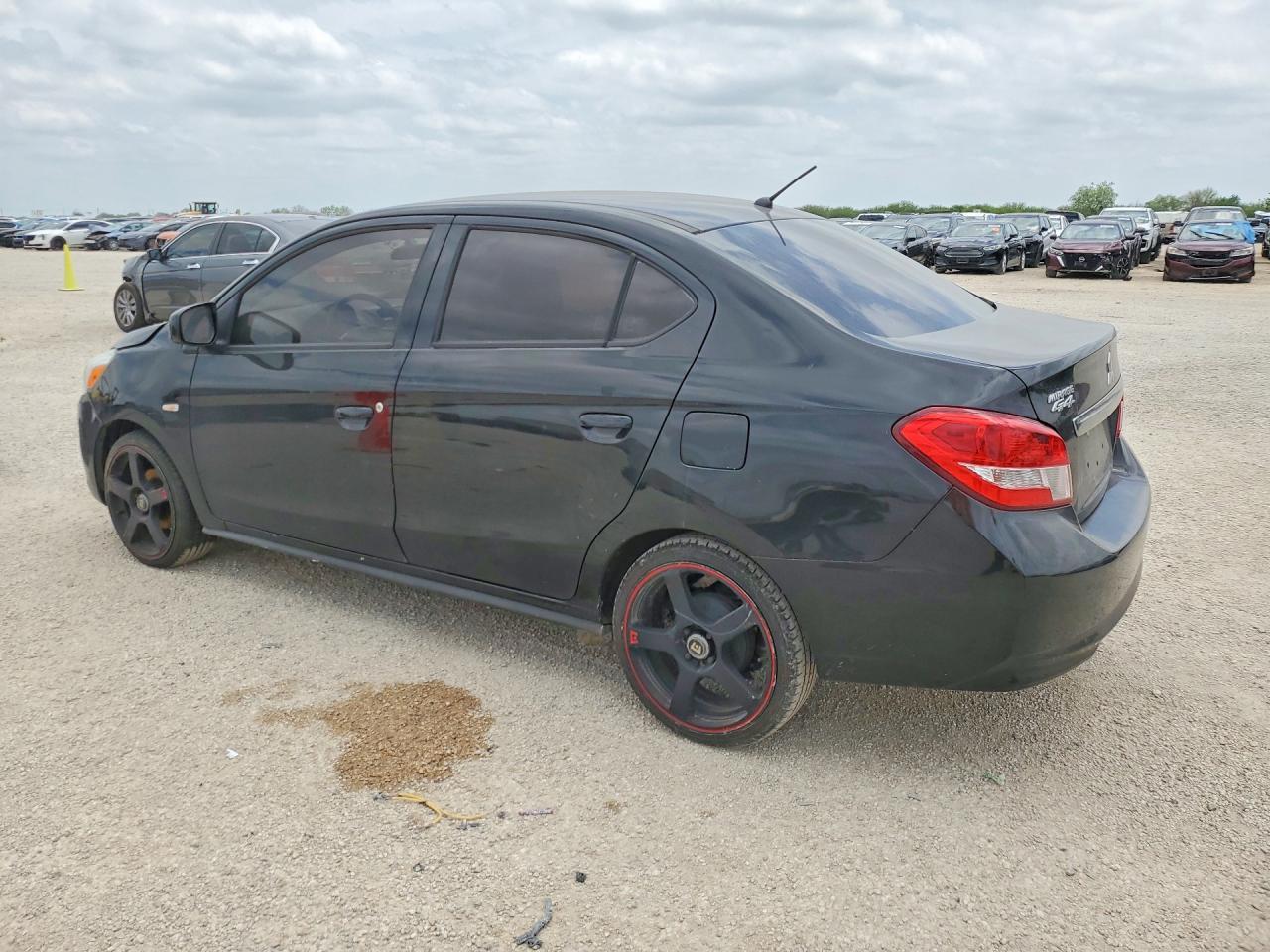 2020 Mitsubishi Mirage - Фото 2