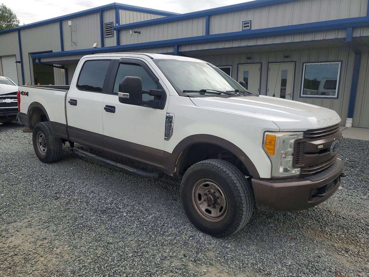 2017 Ford F250 Super Duty - Фото 4