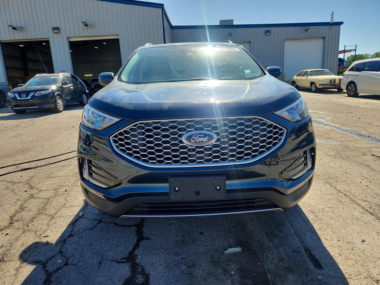 2024 Ford Edge Sel - Image 5