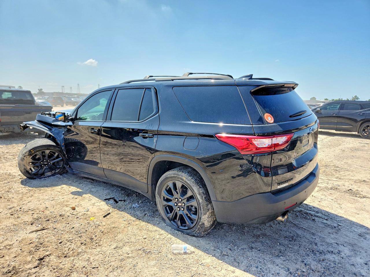 2021 Chevrolet Traverse Rs - Фото 2