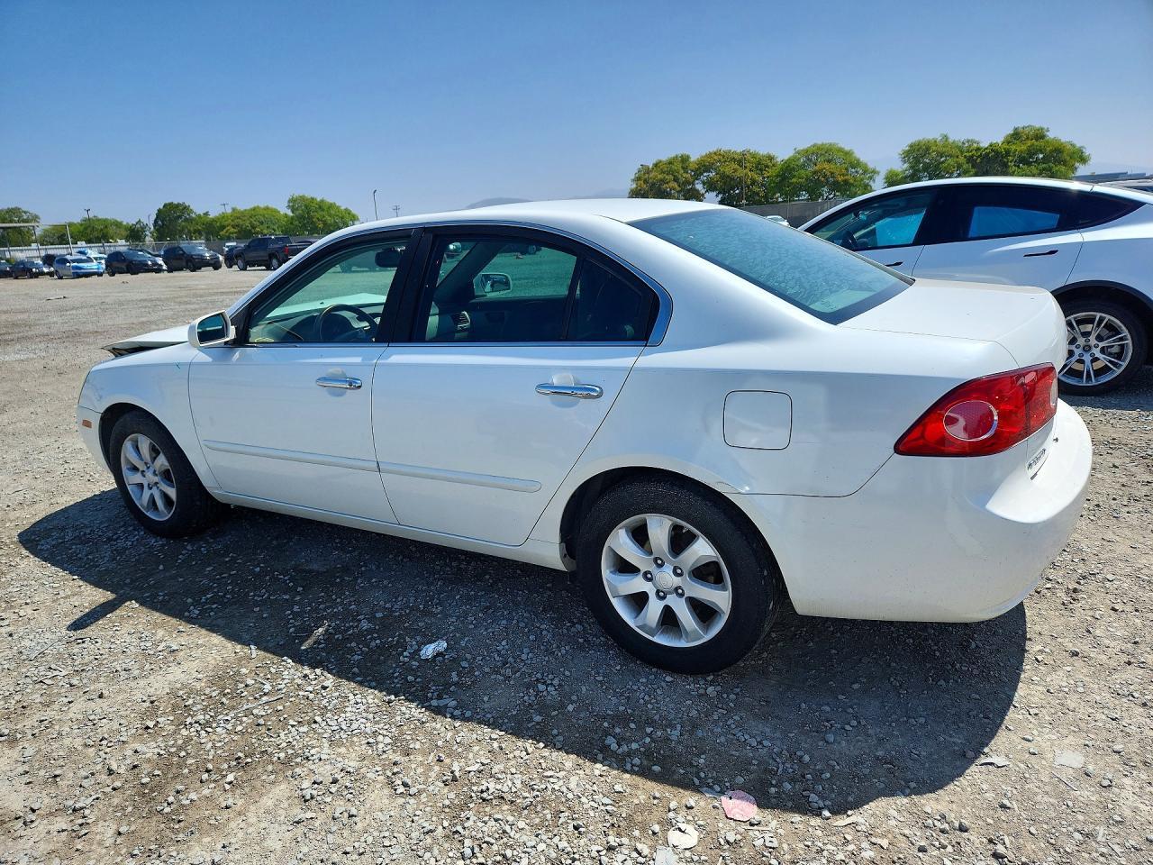 2006 Kia Optima Lx - Image 2