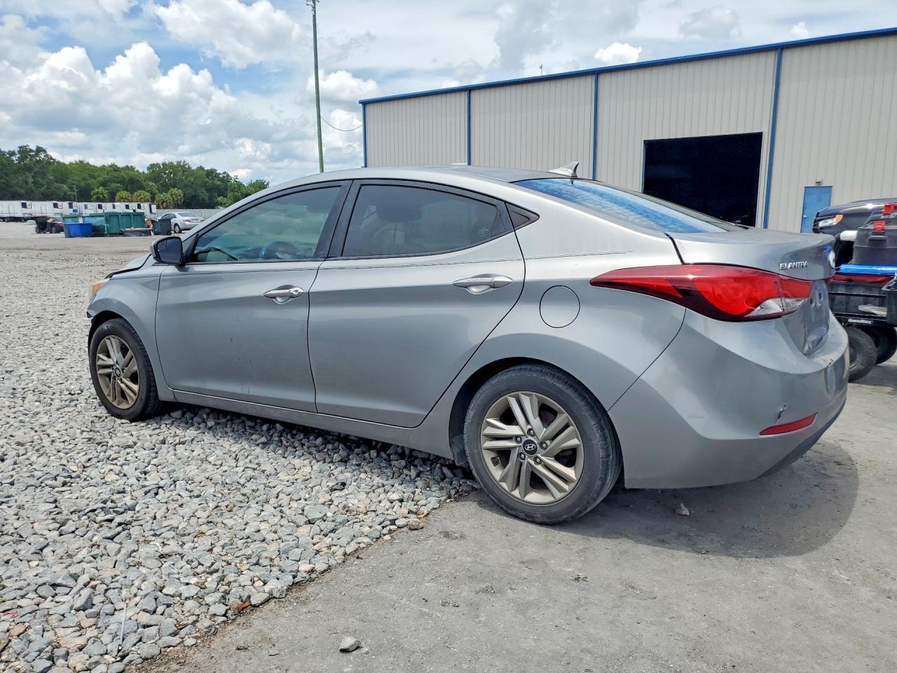 2014 Hyundai Elantra Se - Фото 2