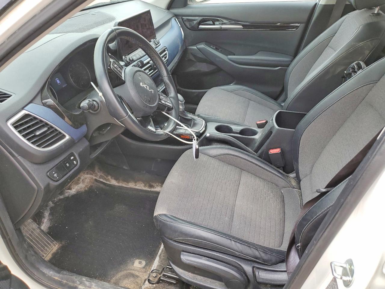 2022 Kia Seltos S - Фото 7