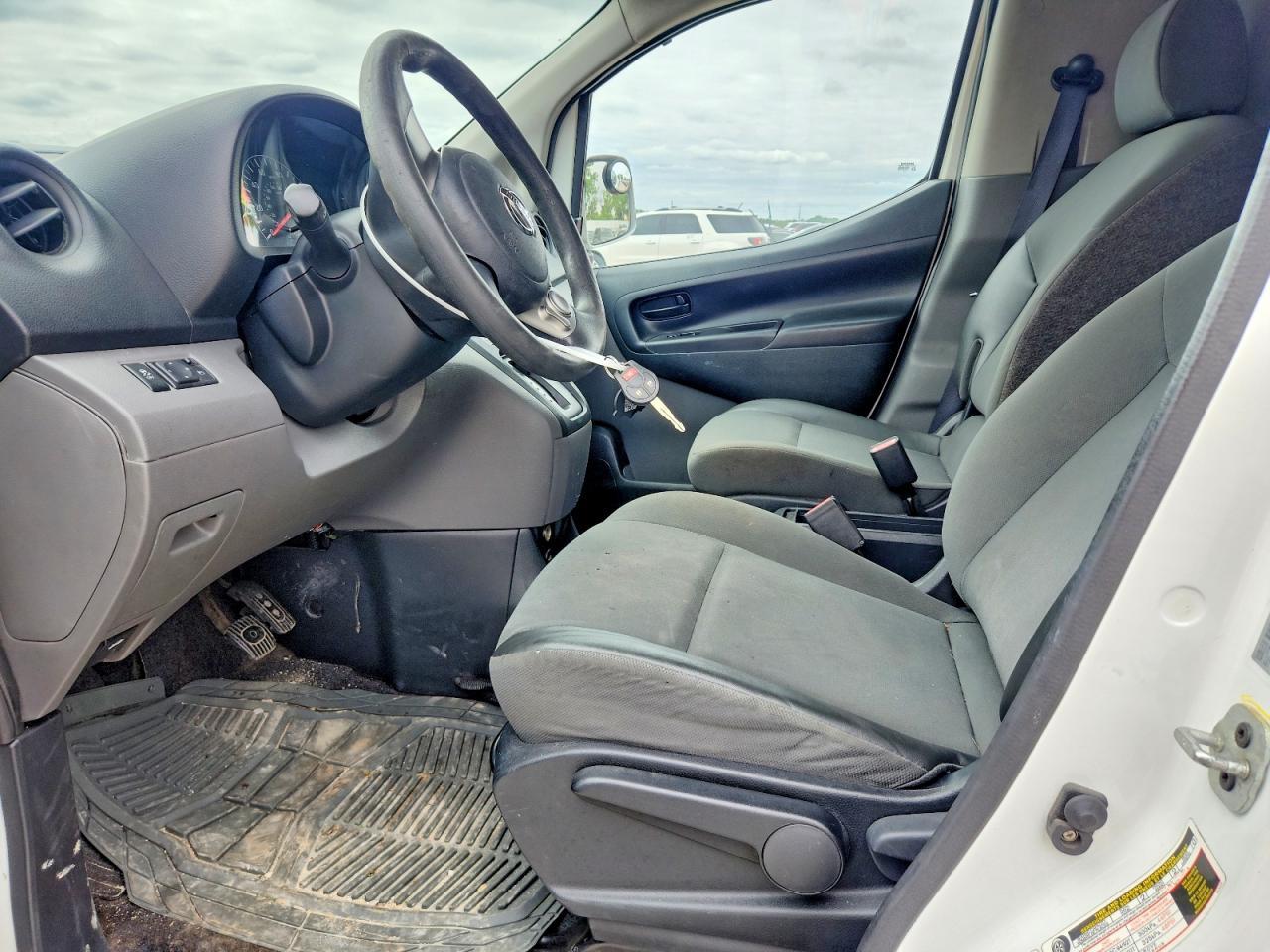 2014 Nissan Nv200 Sv - Image 7
