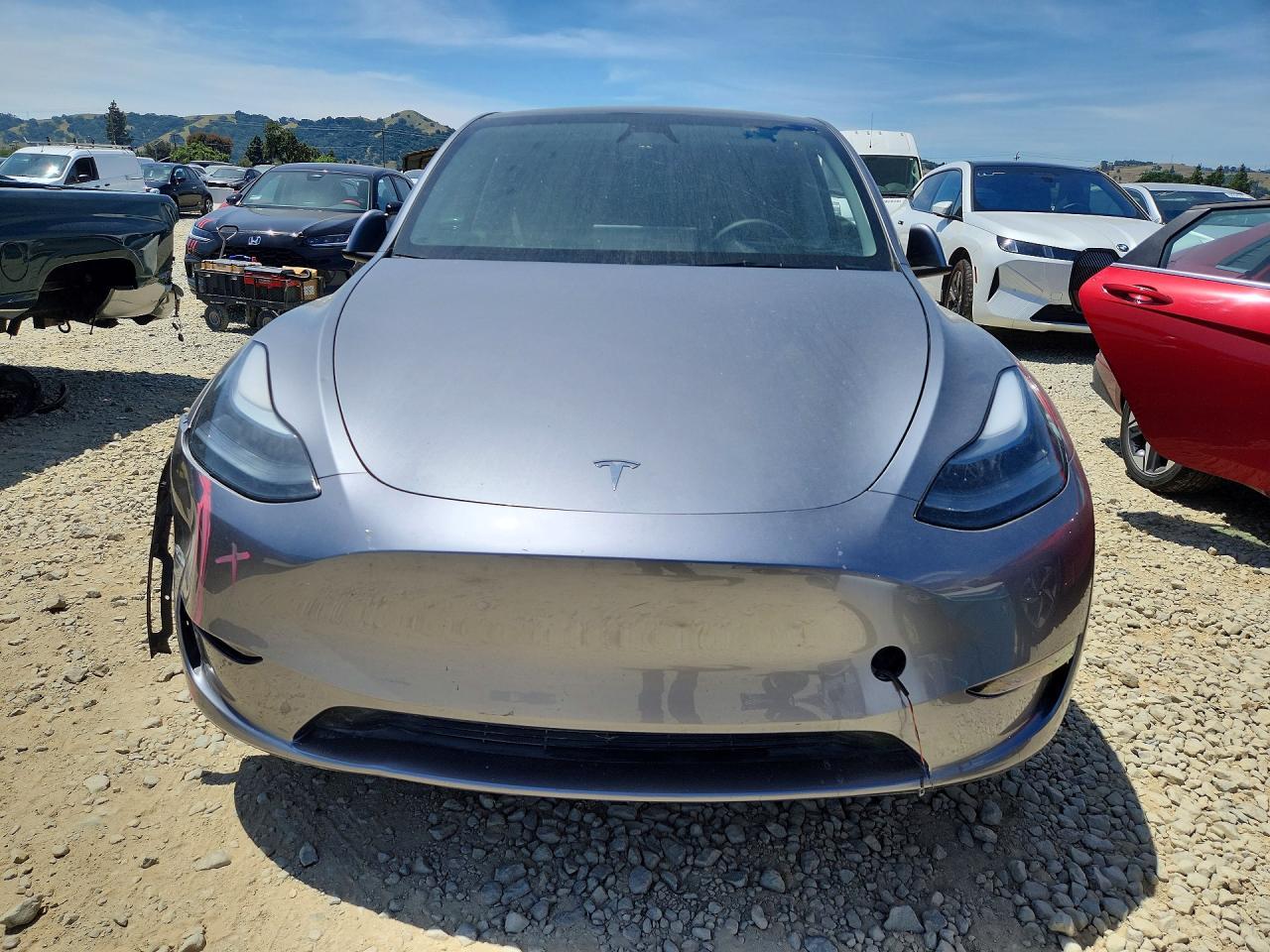 2024 Tesla Model Y - Image 5
