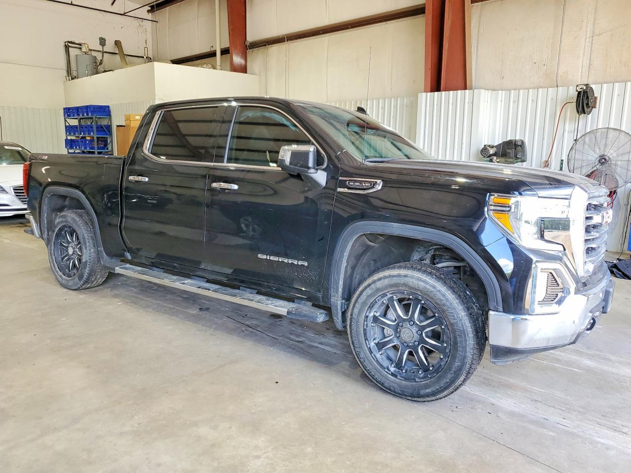 2021 GMC Sierra K1500 Slt - Image 4