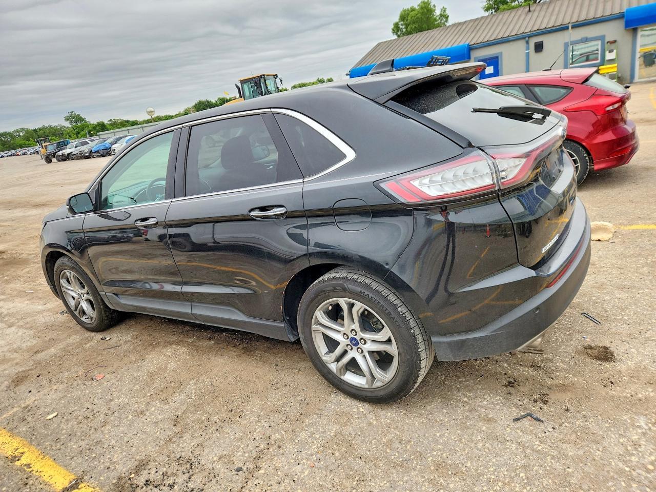 2015 Ford Edge Titanium - Фото 2