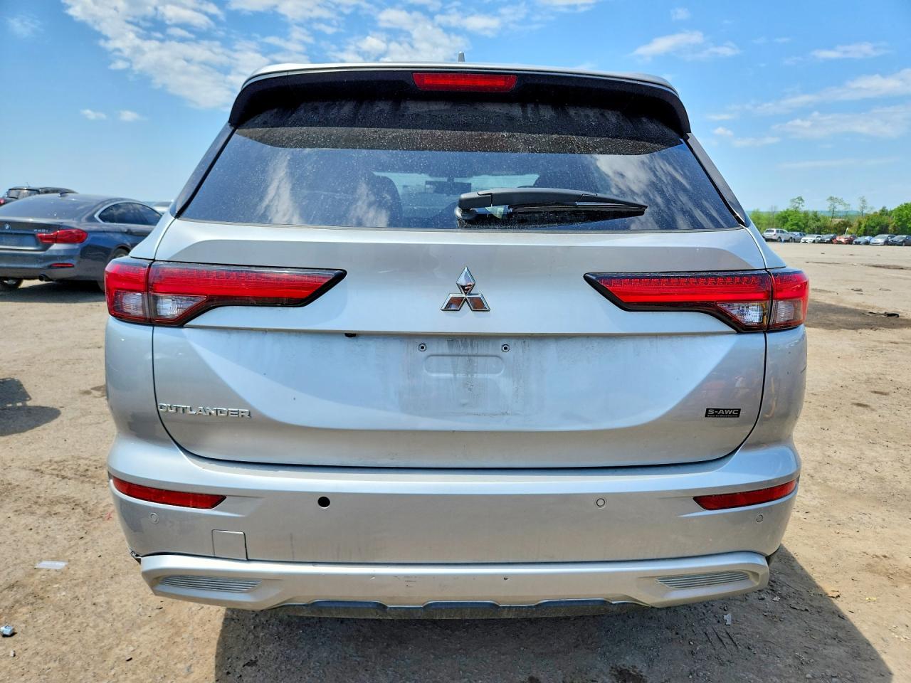 2022 Mitsubishi Outlander Se - Image 6