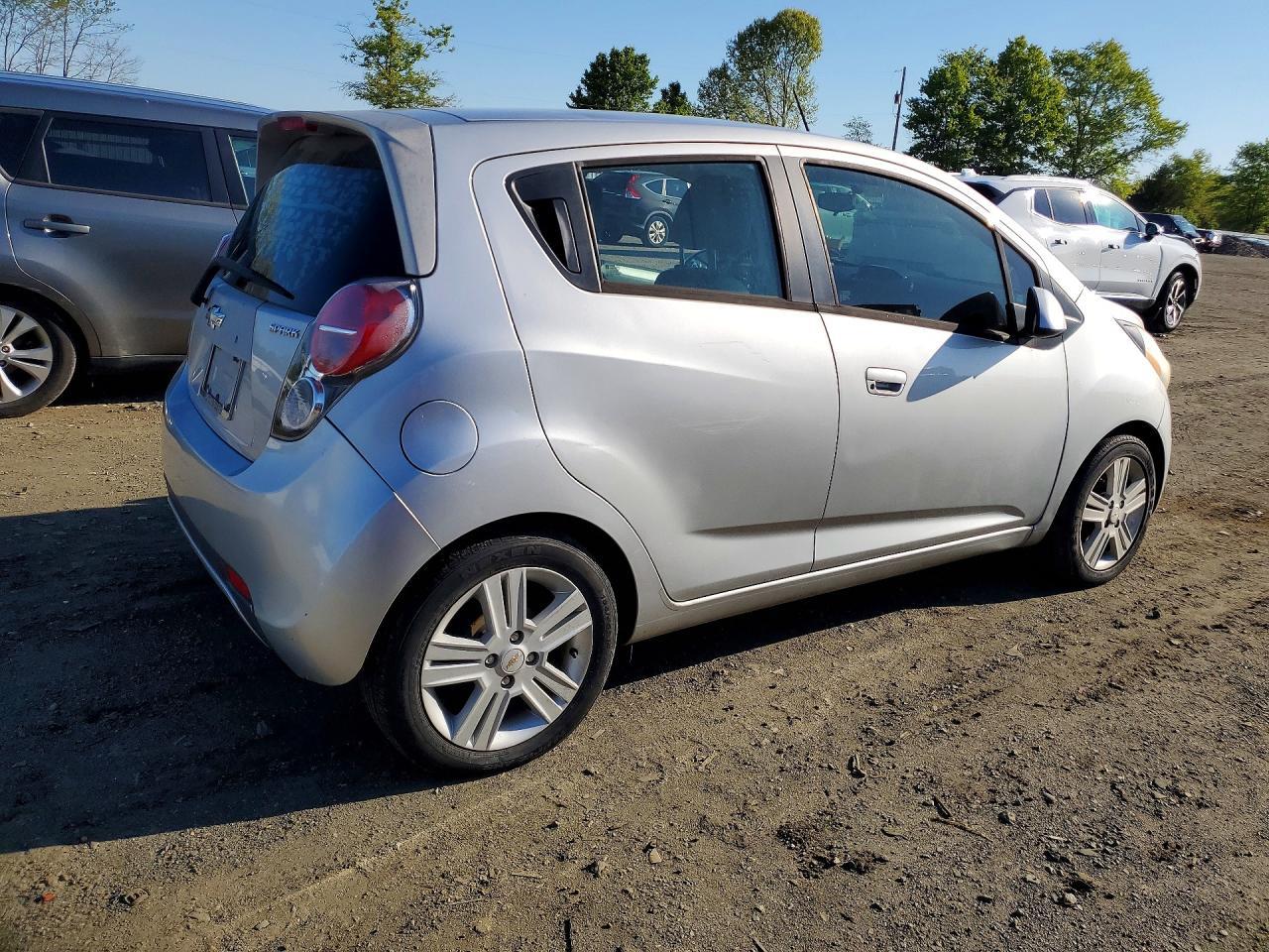 2014 Chevrolet Spark - Фото 3