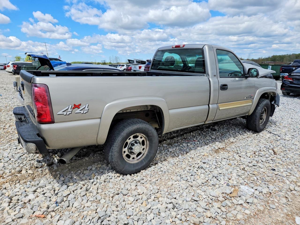 2003 Chevrolet Silverado K2500 Heavy Duty - Image 3