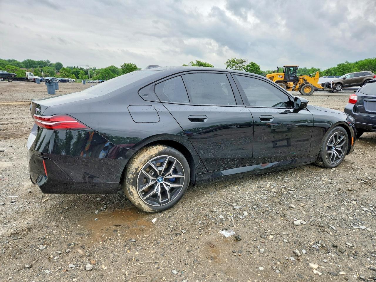 2024 BMW I5 M60 - Фото 3