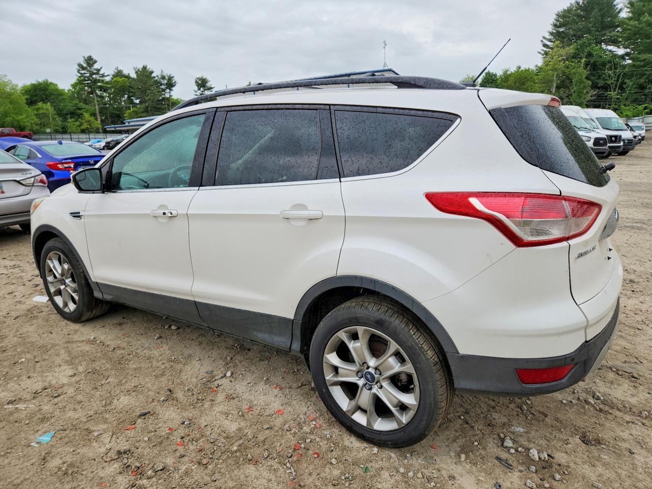 2013 Ford Escape Sel - Фото 2