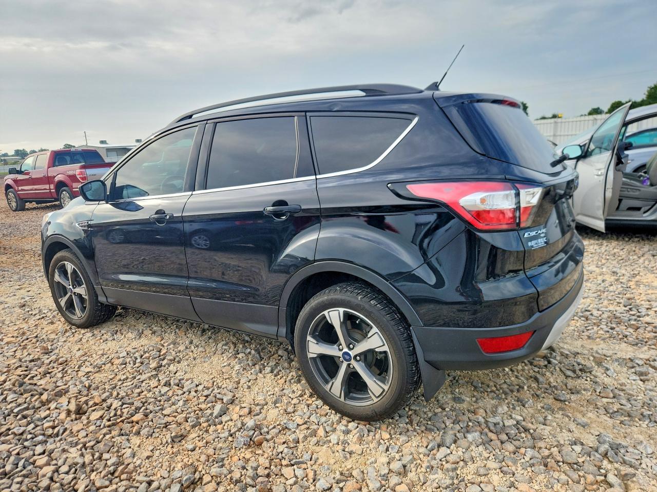 2018 Ford Escape Sel - Фото 2