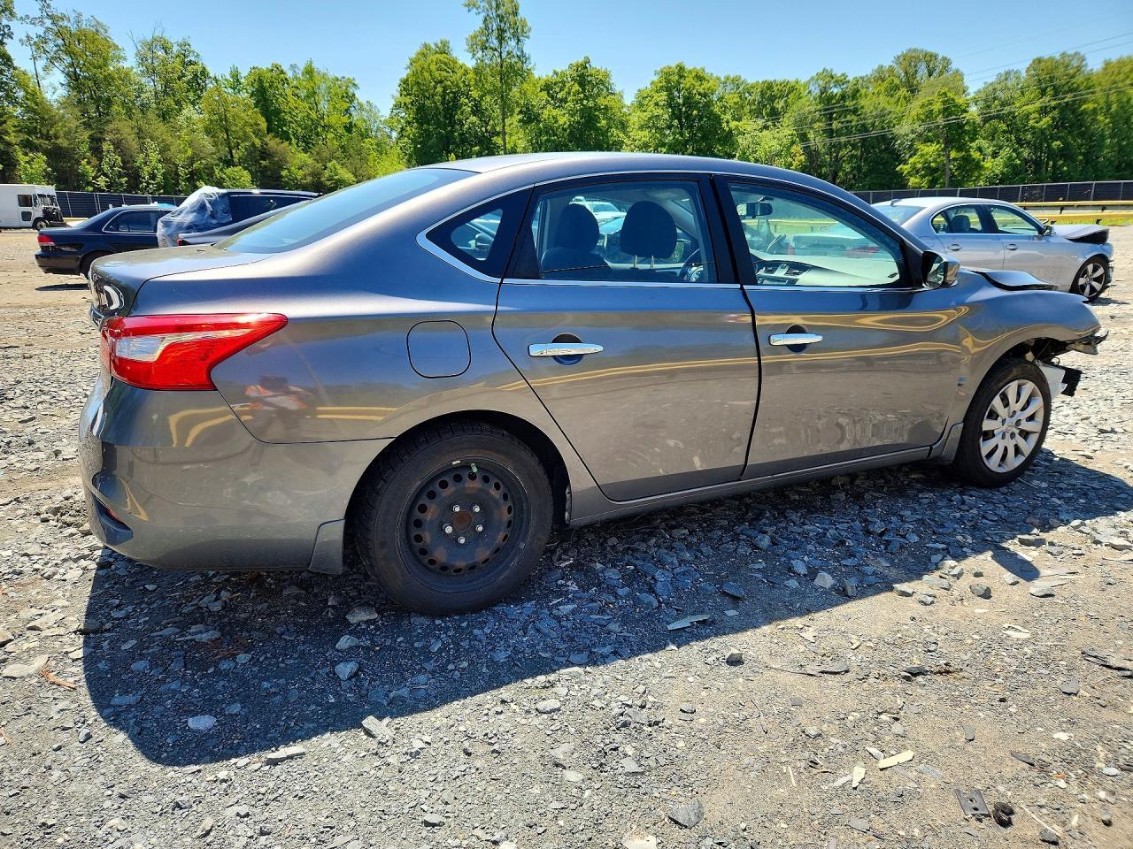 2019 Nissan Sentra S - Image 3