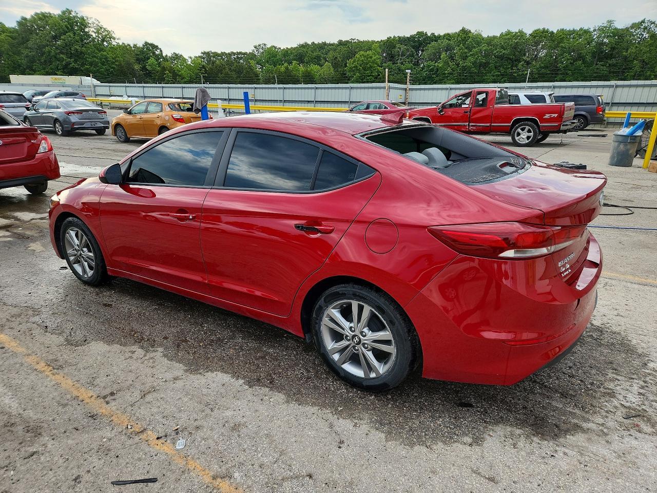 2017 Hyundai Elantra Se - Фото 2