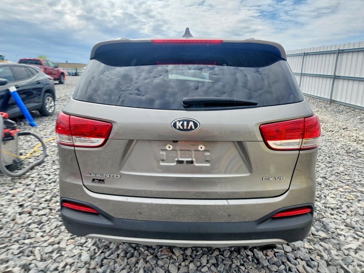 2018 Kia Sorento Ex - Image 6