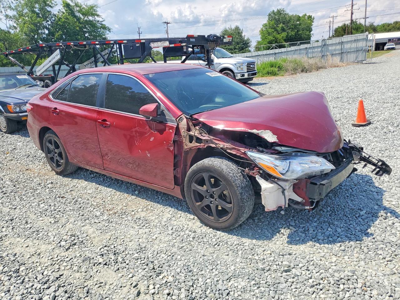 2016 Toyota Camry Se - Фото 4