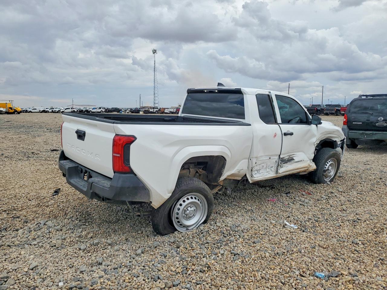 2025 Toyota Tacoma Sr - Фото 3