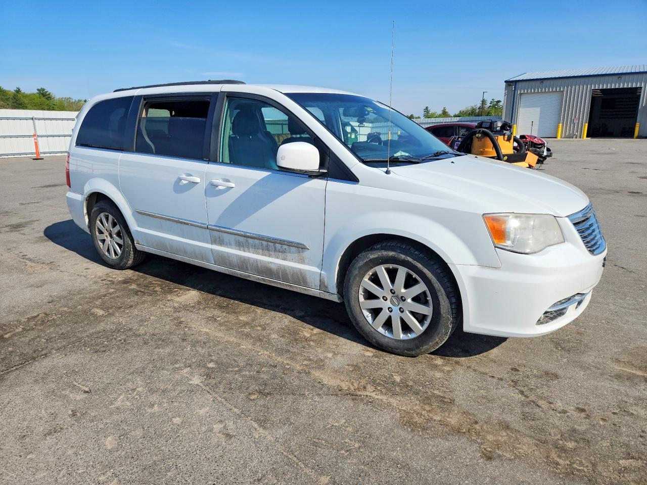 2014 Chrysler Town & Country Touring - Фото 4