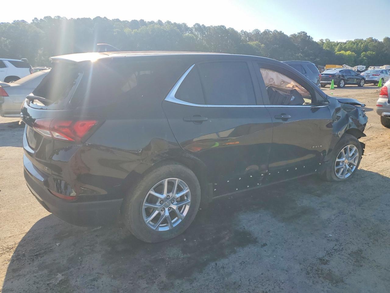 2022 Chevrolet Equinox Lt - Image 3