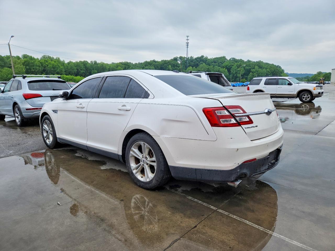 2014 Ford Taurus Sel - Фото 2