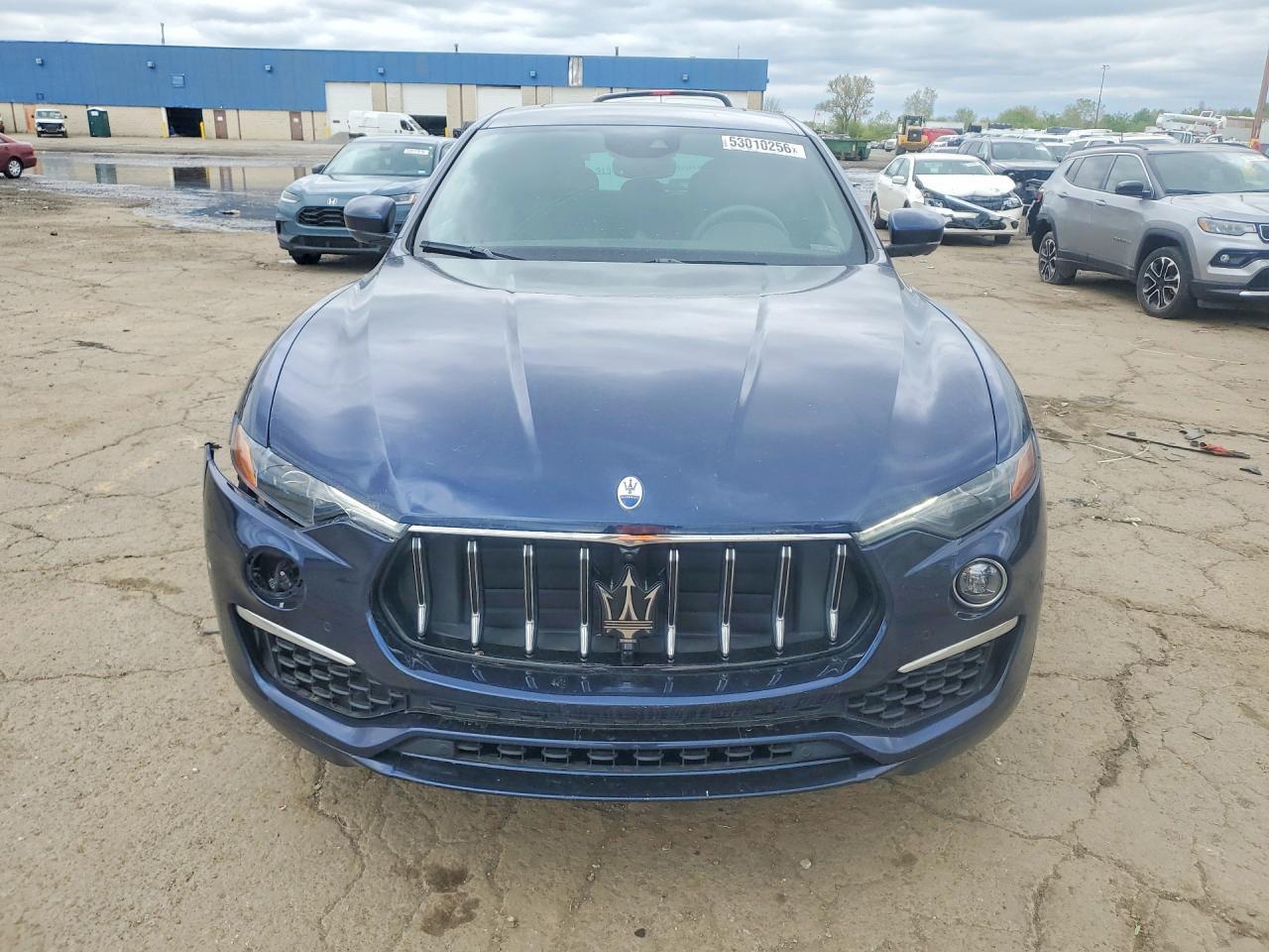 2022 Maserati Levante Base - Фото 5