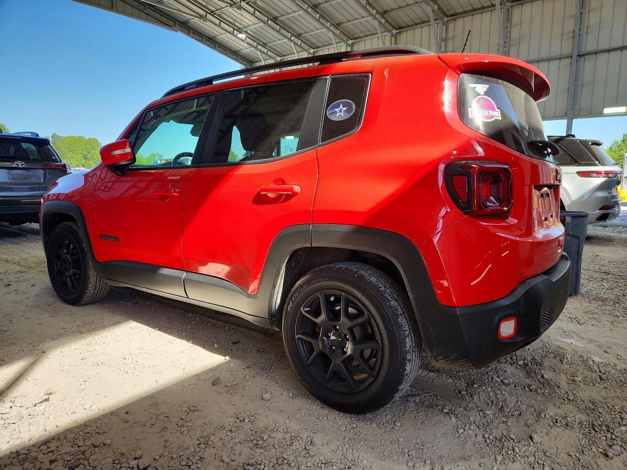 2020 Jeep Renegade Latitude - Фото 2
