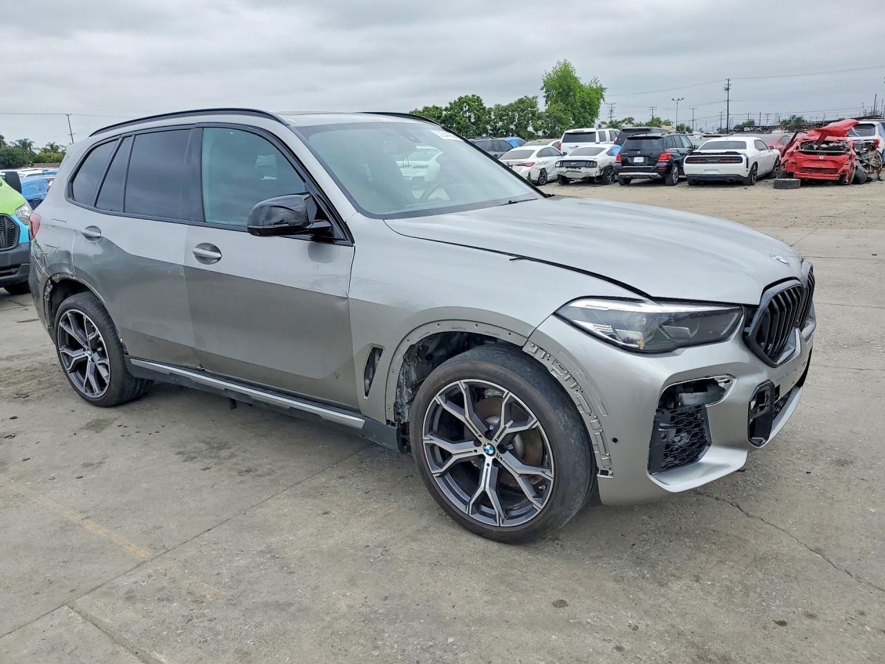 2022 BMW X5 M - Фото 4