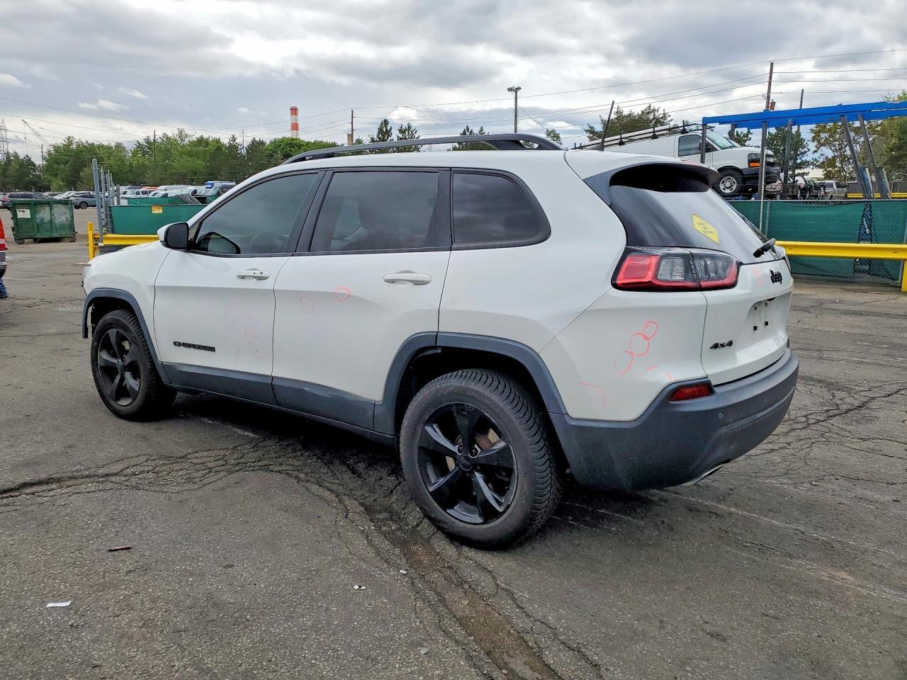 2019 Jeep Cherokee Latitude Plus - Фото 2