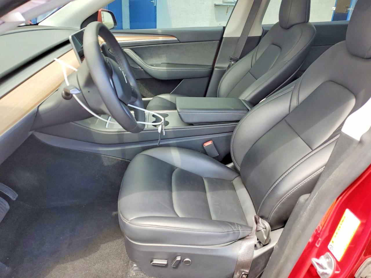 2023 Tesla Model Y - Image 7