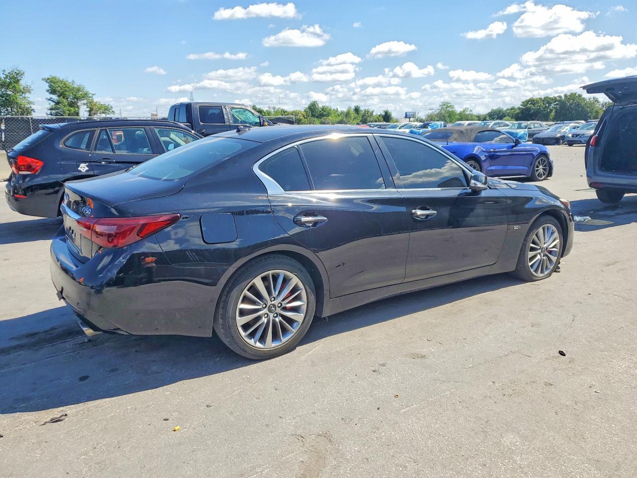 2018 Infiniti Q50 3.0T Luxe - Image 3