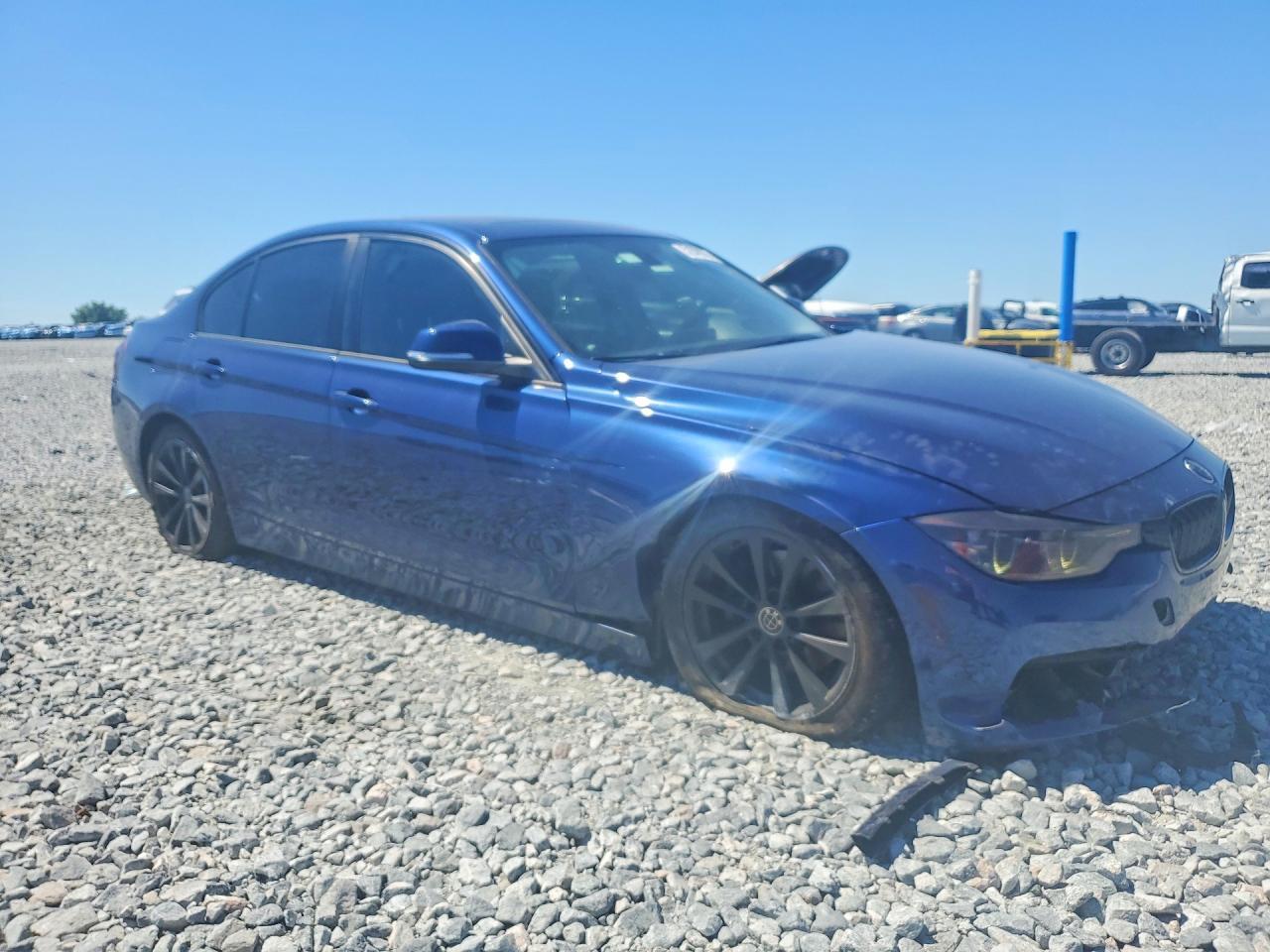 2018 BMW 320 I - Image 4
